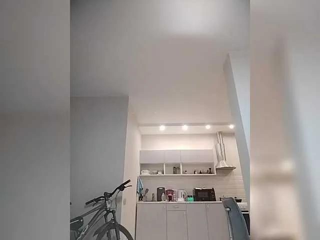 Offline --MODEL--1 on BongaCams