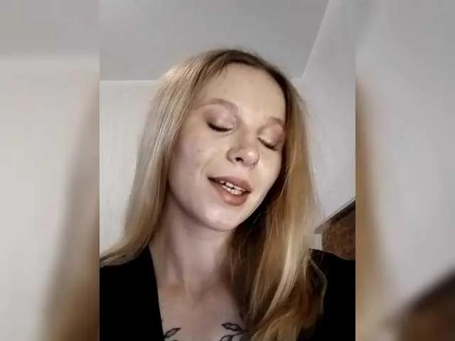 Offline 1biscuit1 on BongaCams