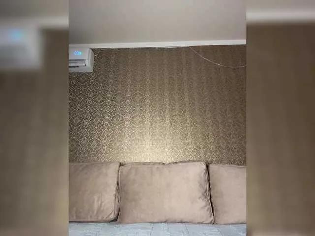 Offline Adel9 on BongaCams