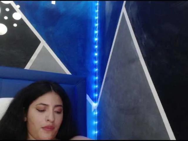 Offline Alanaa-sweety2 on BongaCams