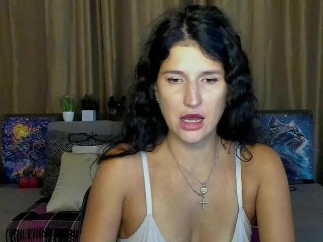 Freechat AliannaSoloKisses on BongaCams