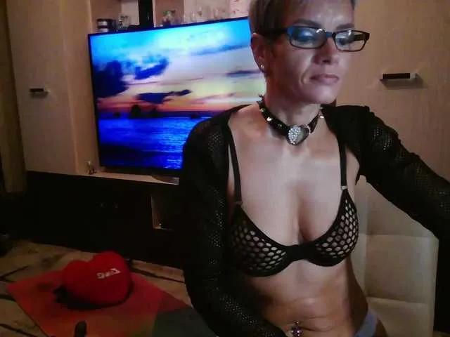 Freechat Alice69Sochi on BongaCams