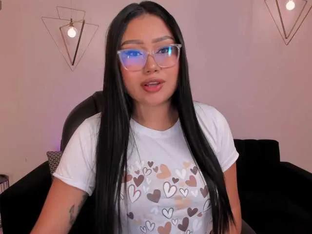 Offline AmberLewis on BongaCams