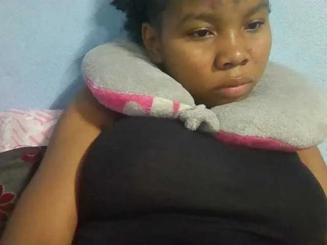 Offline Angelinac on BongaCams