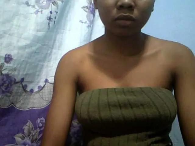 Offline Angelinac on BongaCams