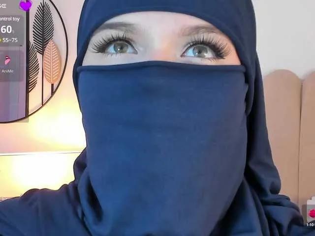 Offline Anna-henao on BongaCams