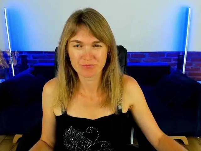 Offline Annabel-xxx on BongaCams