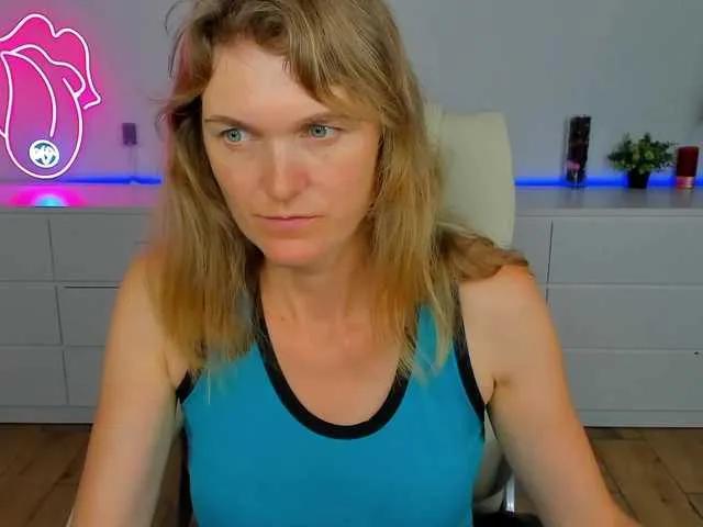 Offline Annabel-xxx on BongaCams