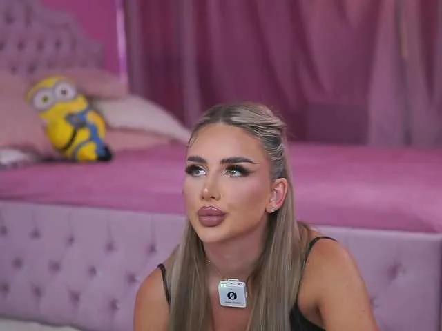 Freechat AshleysinnX on BongaCams