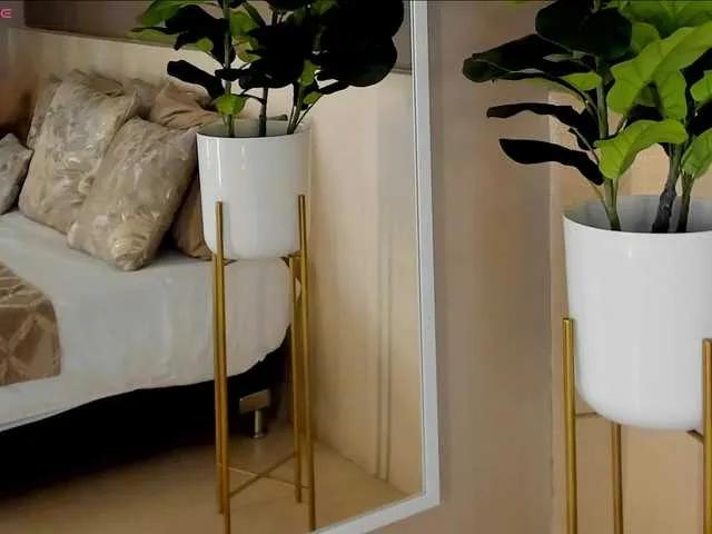 Offline AylinMiller on BongaCams