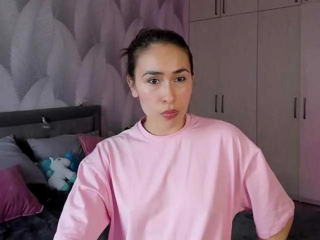 Offline Bambiiiii on BongaCams