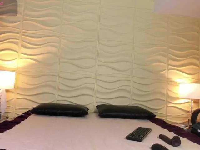 Offline BelaJones on BongaCams