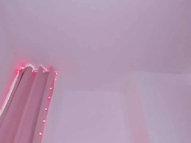 Freechat bella-adams on BongaCams