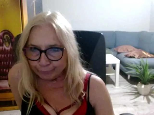 Offline BlondeSofia on BongaCams