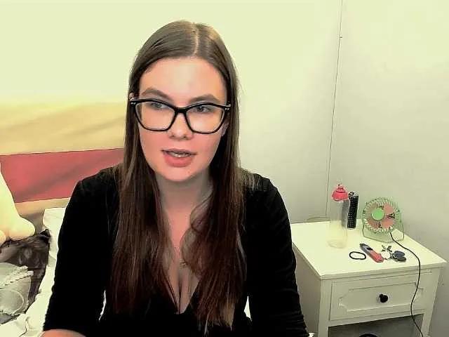 Offline CarolineFun on BongaCams