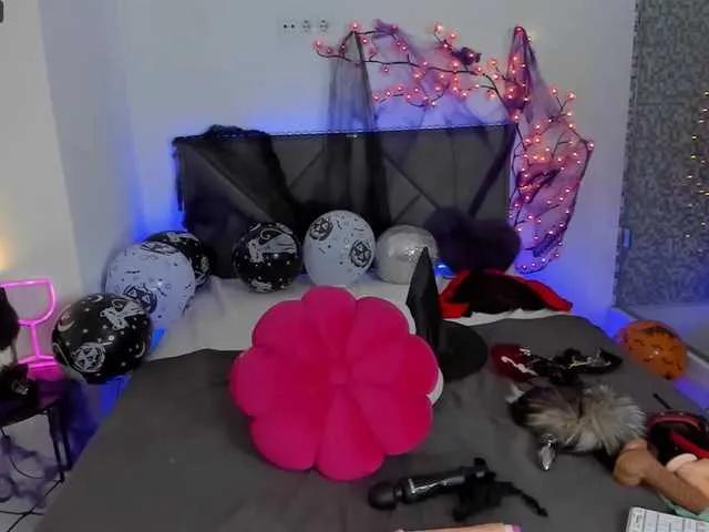 BongaCams CassieEvans is Freechat CassieEvans — I like men who are relaxed, attentive, loving, respectful and fun. I like that they always have a topic of conversation and propose new things.