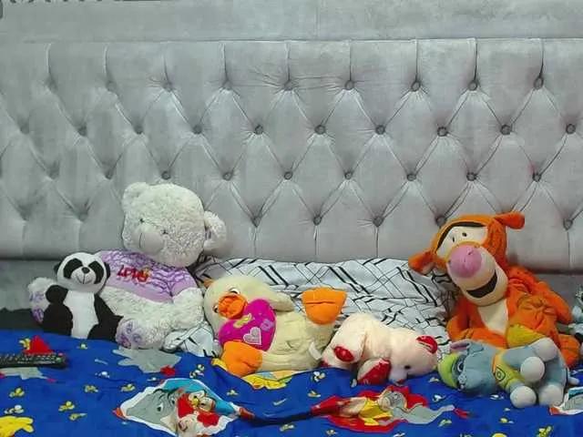 Offline CATALINAHERRERA7 on BongaCams