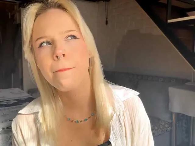 Offline ChelseaLascurain on BongaCams