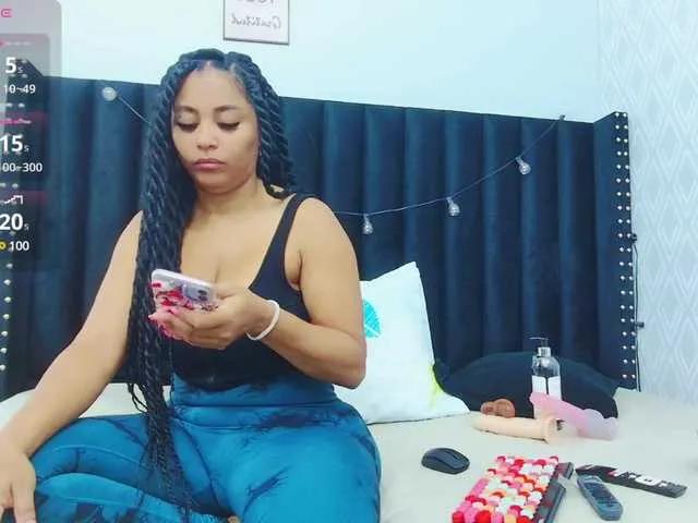 Freechat colombiamommy on BongaCams