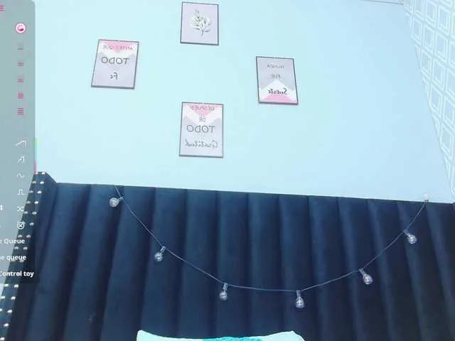 Freechat colombiamommy on BongaCams