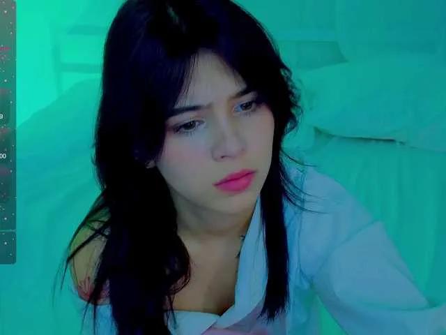 Offline CoralineJones on BongaCams