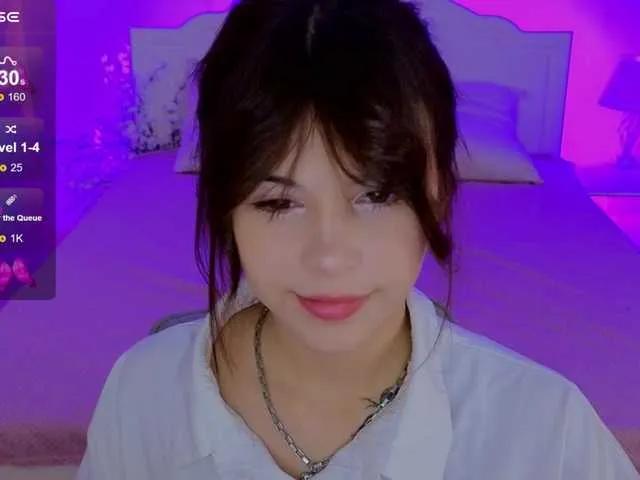 Offline CoralineJones on BongaCams