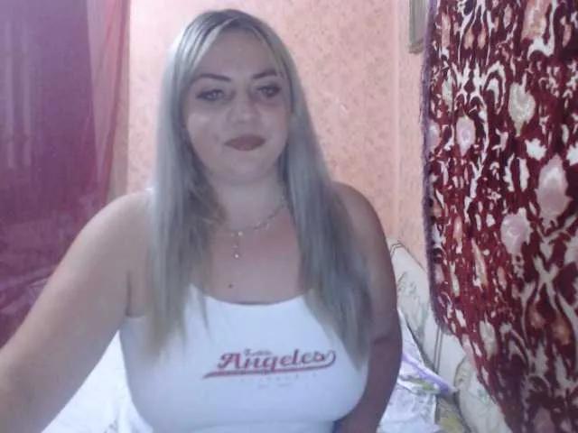 Offline CrazyplesureAnna on BongaCams