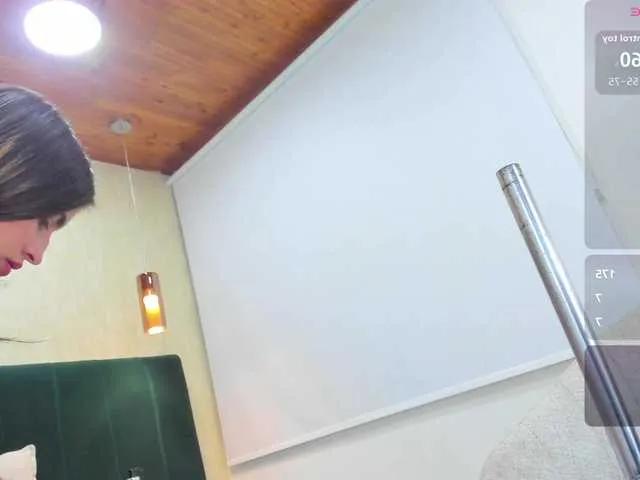 Offline Crystal-Young on BongaCams