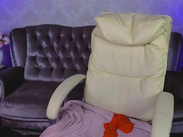 Offline DaisyDelighte on BongaCams