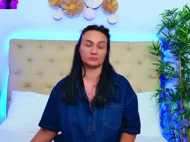 Freechat DaliyaArabian on BongaCams