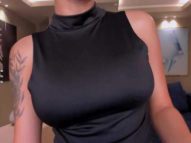 Offline DannaCruz on BongaCams