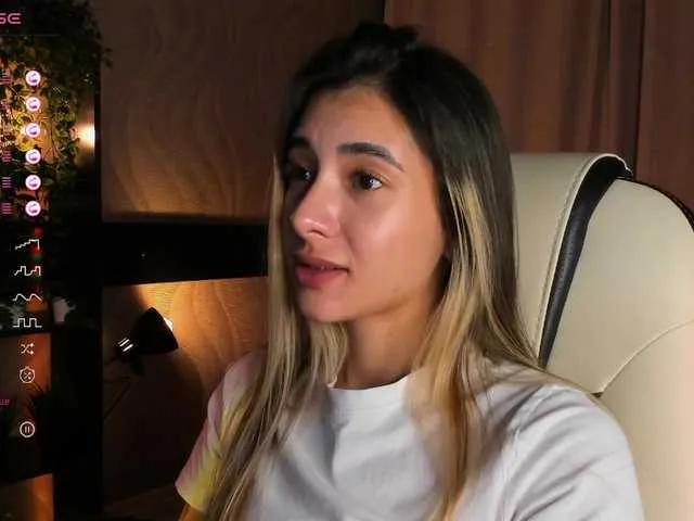 Freechat DarlaBelle on BongaCams