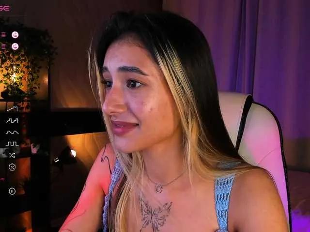 Freechat DarlaBelle on BongaCams