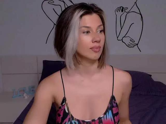 Offline devilishfox on BongaCams