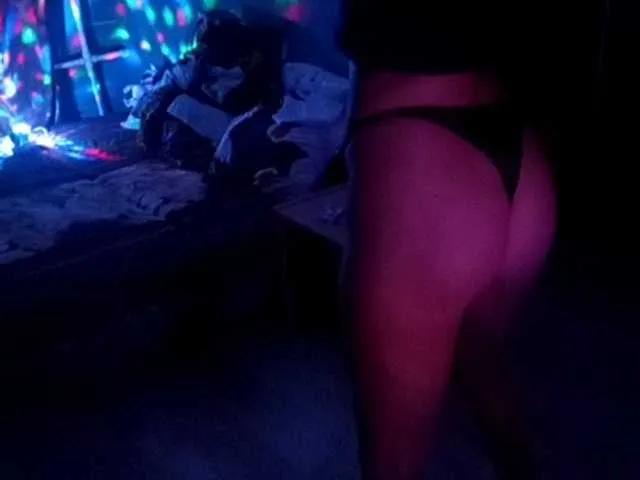 Offline DiVona on BongaCams