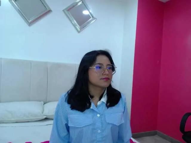 Offline DollyWood- on BongaCams