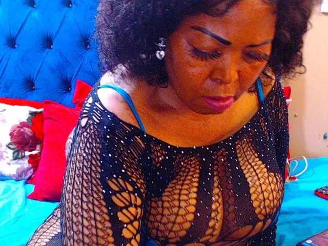 BongaCams Ebonycandy10 is Freechat Ebonycandy10 — a respectfu man that love loves himself and be romantic