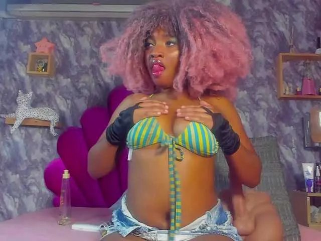 EMMAPARIS on BongaCams 