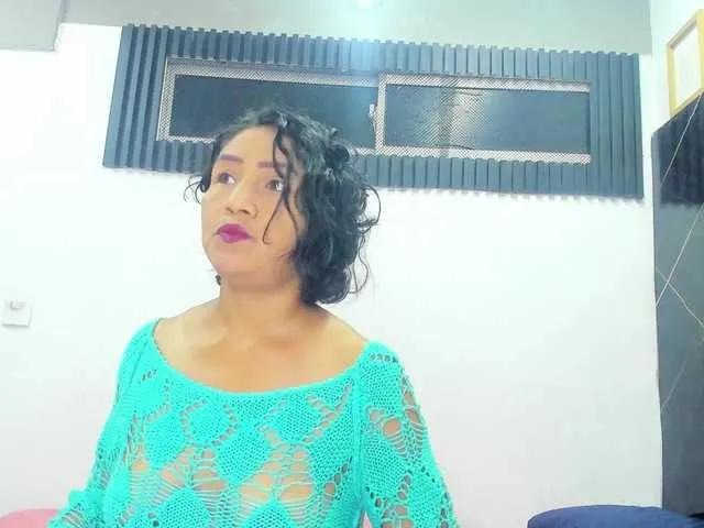 Freechat emperatris-23 on BongaCams