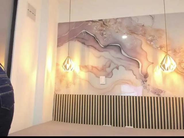 Offline EvelynSweet on BongaCams