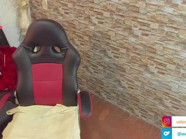 Freechat exotical-baby on BongaCams