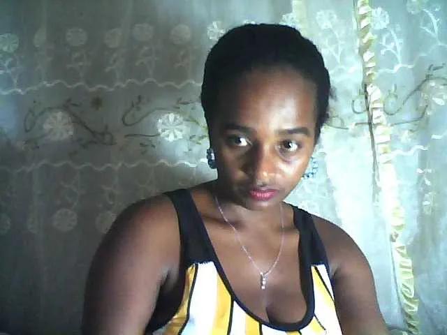 Offline Flania on BongaCams