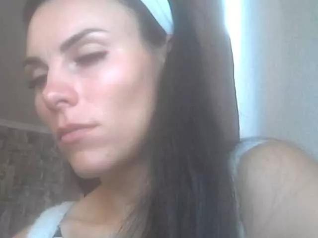 Offline Gospozha-77 on BongaCams