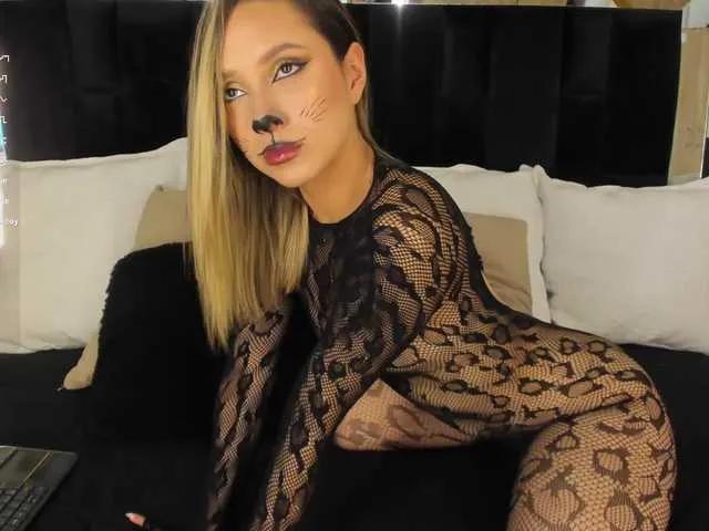 Offline GretaVelvet on BongaCams