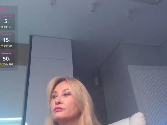 Offline hold-me-tight on BongaCams