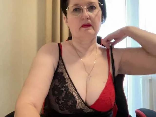 Freechat HotMilfPussy on BongaCams