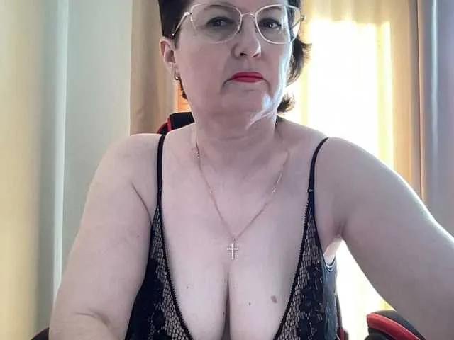Freechat HotMilfPussy on BongaCams