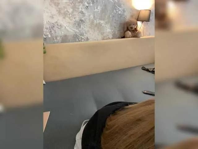 Offline Incredible123 on BongaCams