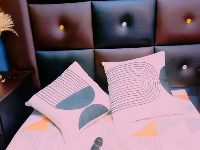 Freechat IndianSutraX on BongaCams