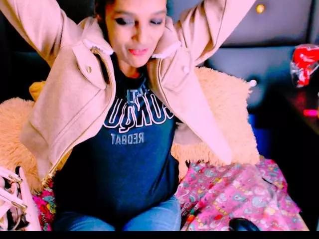 Freechat IndianSutraX on BongaCams